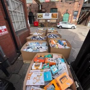 16 Pallets Amazon Smalls